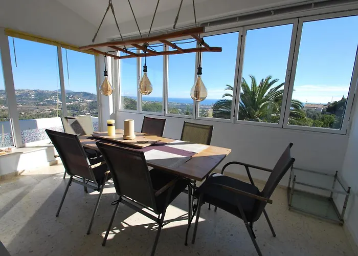 Adjacent To Nature Reserves Apartment *